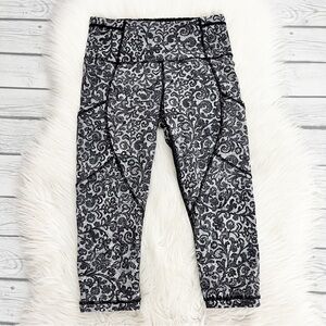 Lululemon Outrun Mini Cinder Lace Crop Legging